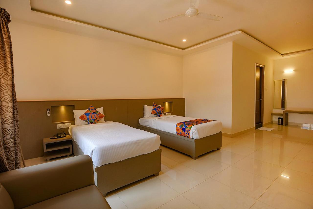 Fabhotel Champion Gateway - Yelahanka Bangalore Exterior foto